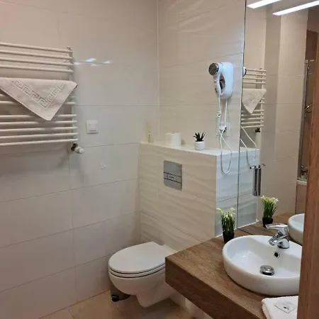 Zlatarooms 226 * Varšava